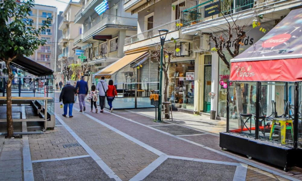 Ποιες είναι οι 20 περιοχές όπου τα μαγαζιά θα κλείνουν τα μεσάνυχτα